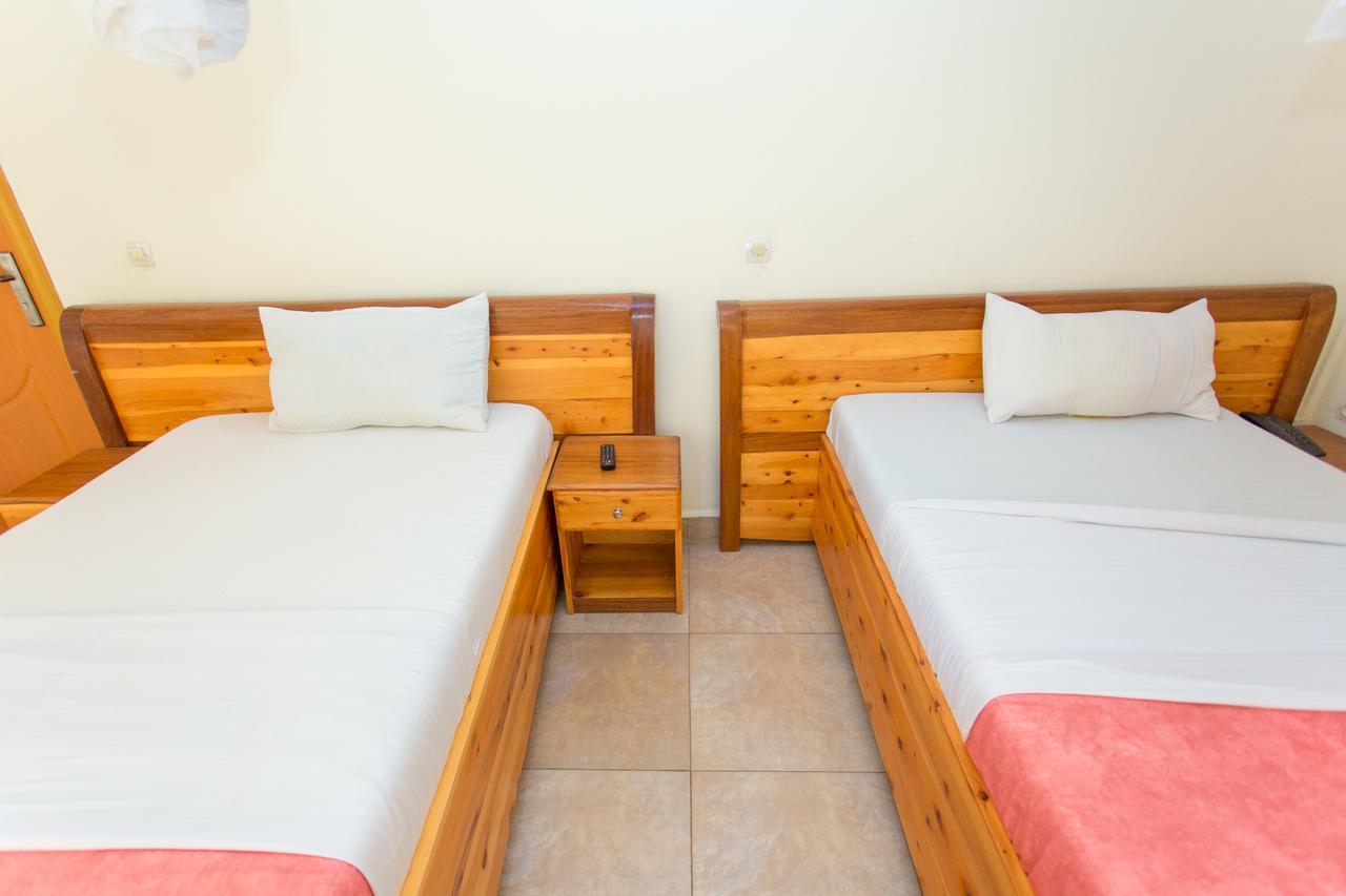 Auberge Saint Jean Leopold Kigali Buitenkant foto